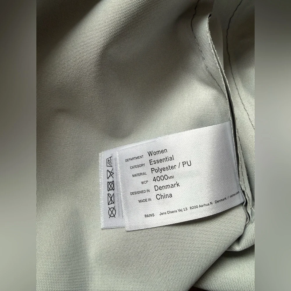 Rains Curve W Jacket Size XXS/XS - Picture 5 of 5